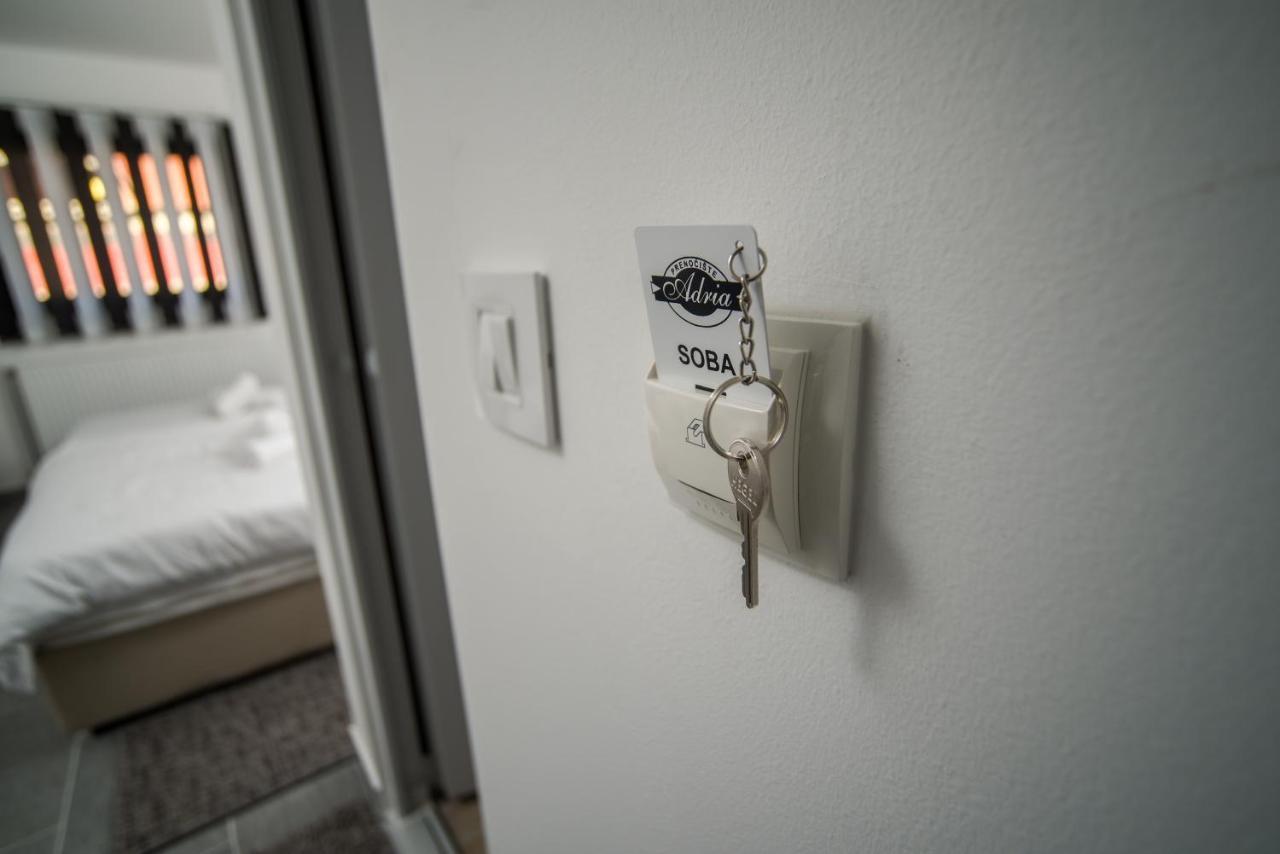 Prenociste Adria Aparthotel Vranje Exteriör bild