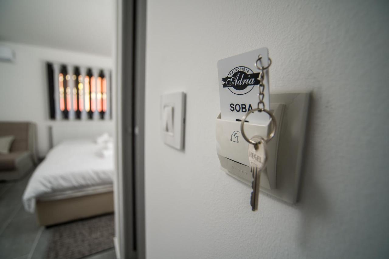 Prenociste Adria Aparthotel Vranje Exteriör bild